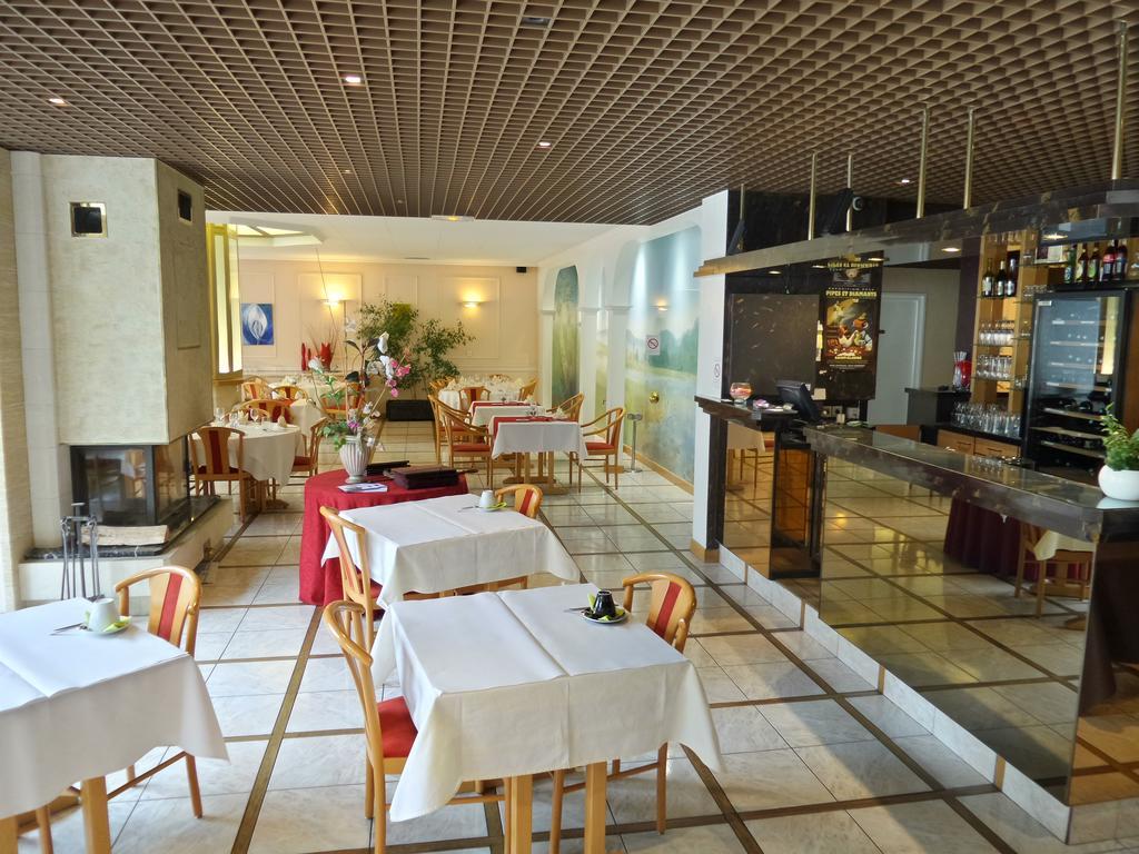 Jura Hotel Restaurant Le Panoramic Saint-Claude Buitenkant foto