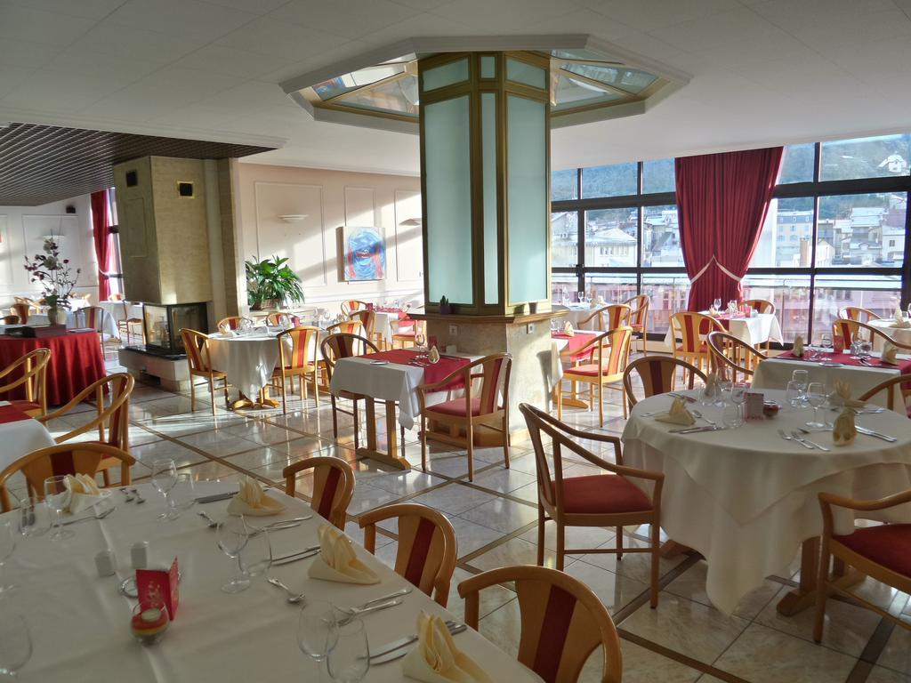 Jura Hotel Restaurant Le Panoramic Saint-Claude Buitenkant foto